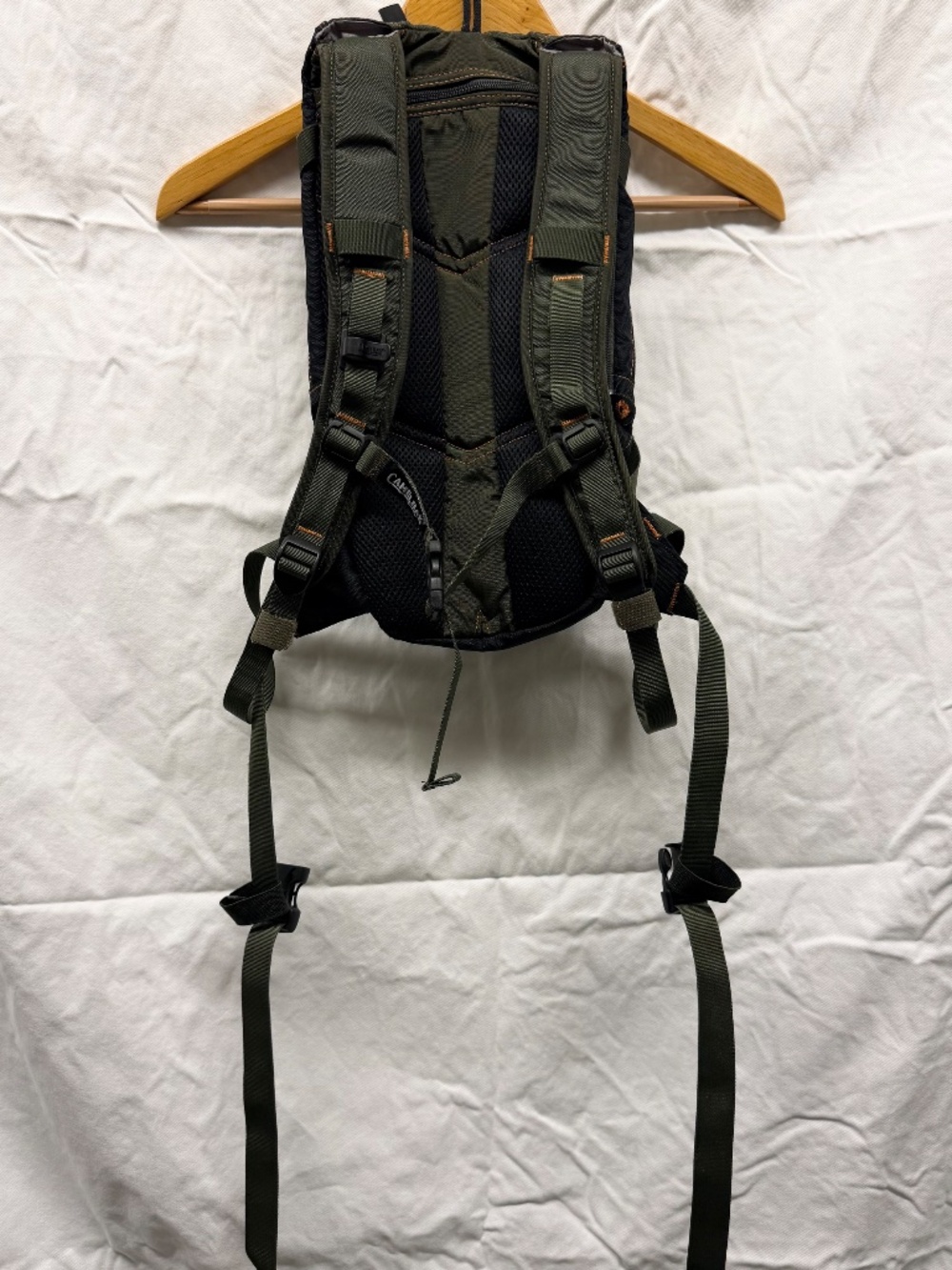 Camelbak backpack - Picture 3 of 3
